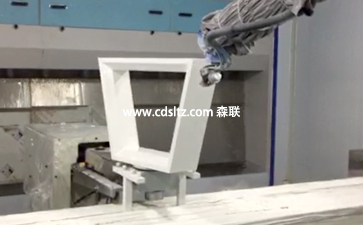 立體家具自動旋轉噴涂.jpg 立體家具自動旋轉噴涂.jpg